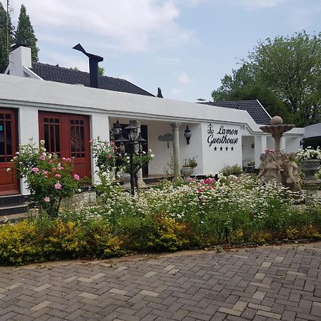 Lamon Guesthouse Kroonstad Dış mekan fotoğraf
